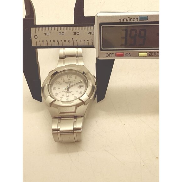 Casio Edifice Illuminator 2312 MMW100 Watch Silver Tone Bracelet White Face Date - Picture 5 of 7